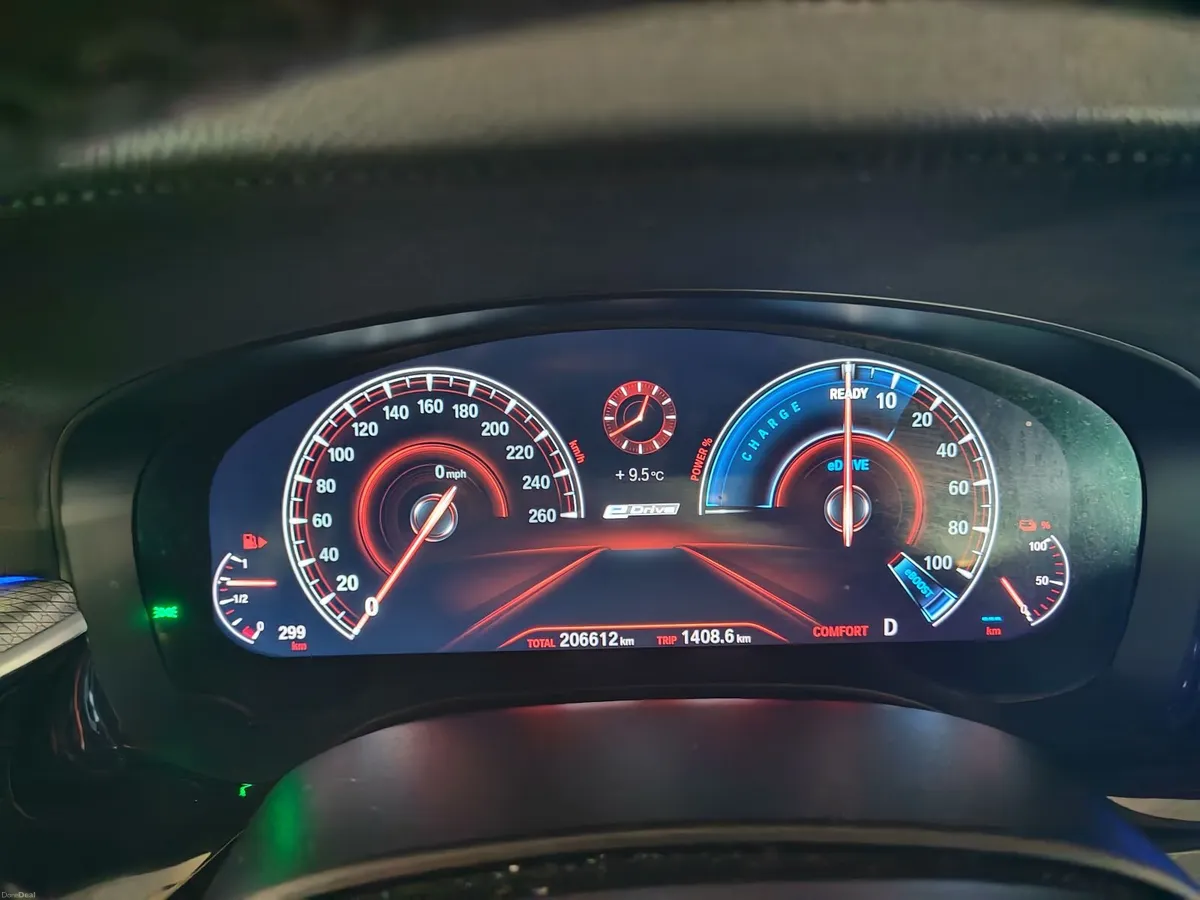 BMW 5-Series ,2018 ,Plug in hybrid - Image 2