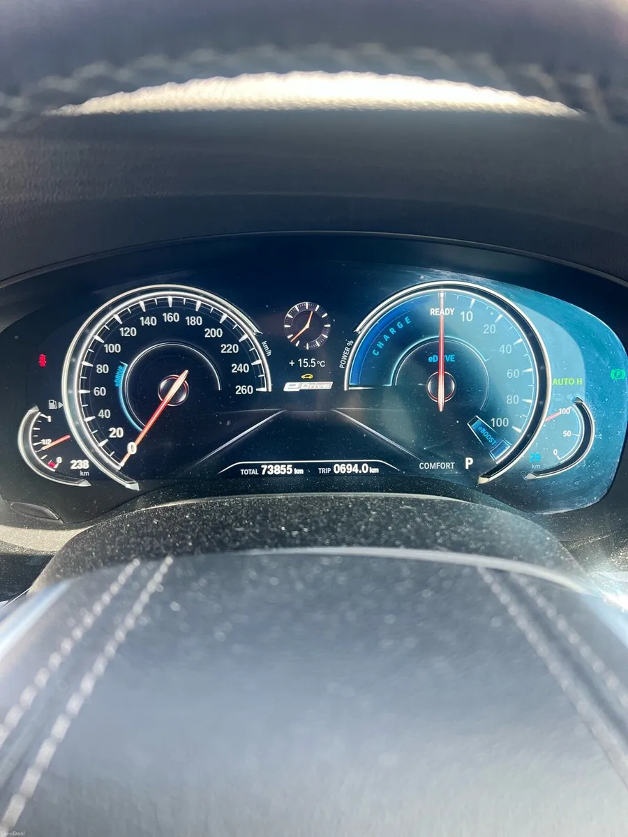 BMW 5-Series 2018 - Image 4