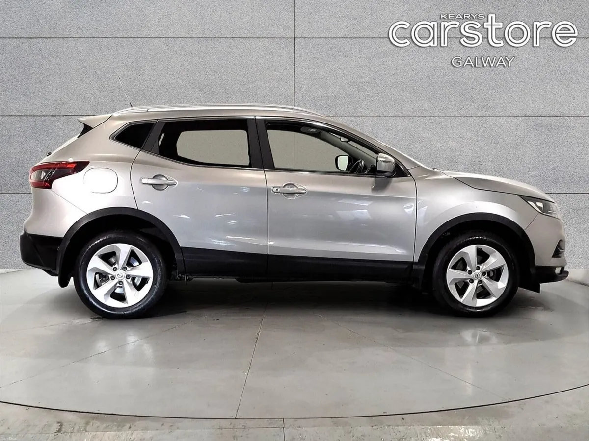 Nissan Qashqai 1.5 DSL SE - Image 2