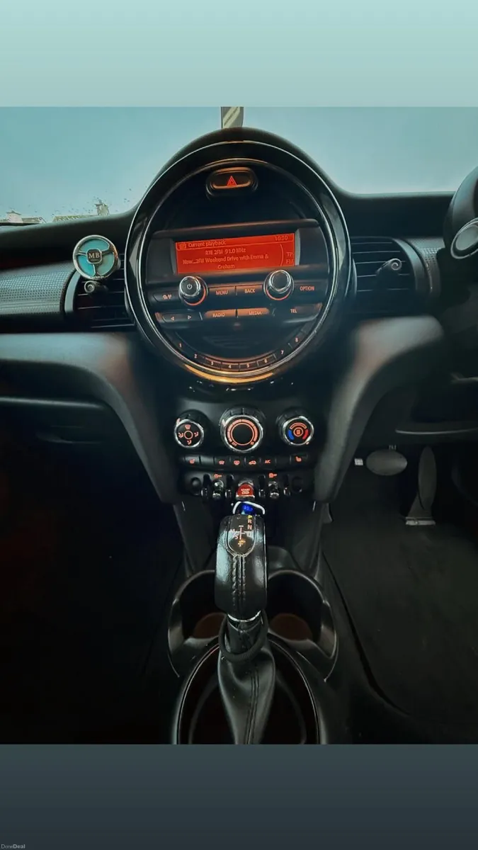 Mini Cooper D 2017- Automatic - One owner from new - Image 4