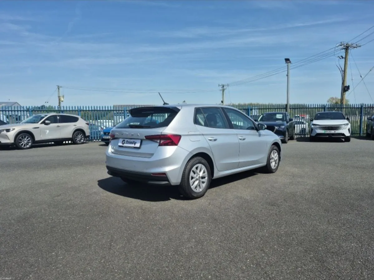 Skoda Fabia ** SELECTION **  1.0MPI 80HP ** TRINIT - Image 2