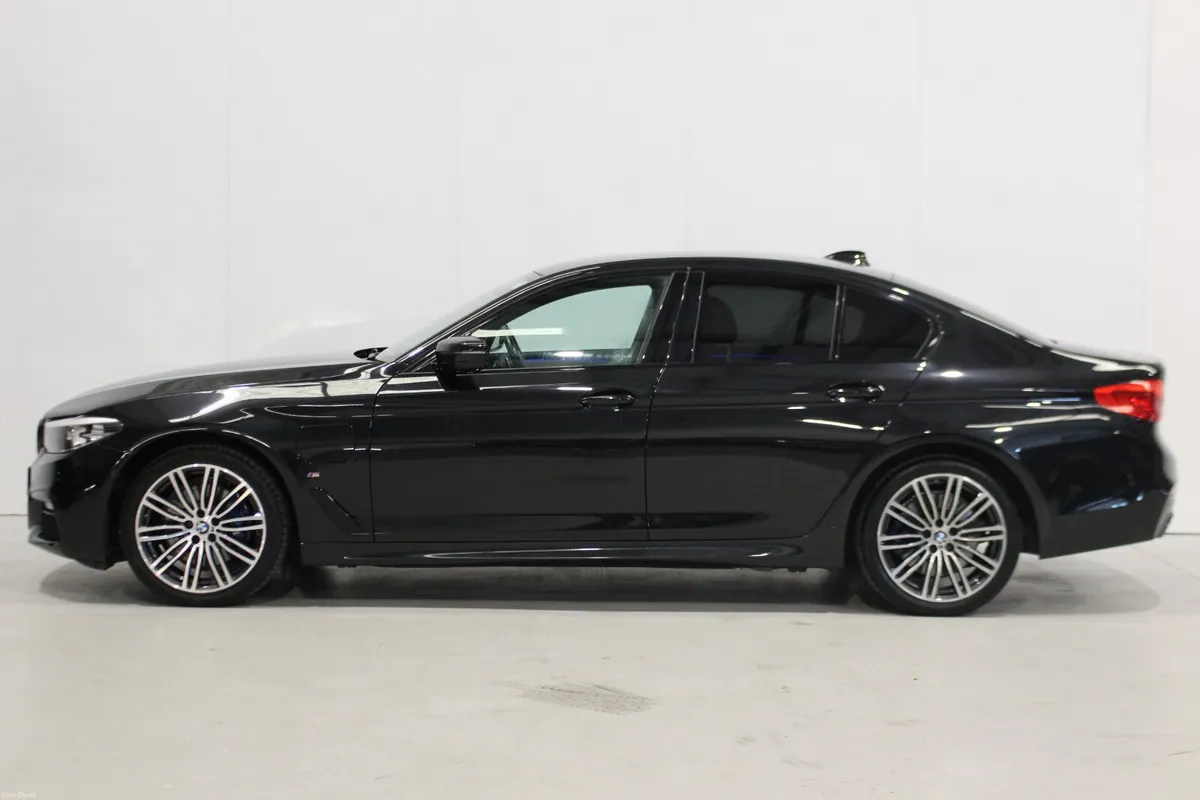 BMW 5-Series 2020 530E MSPORT - Image 4