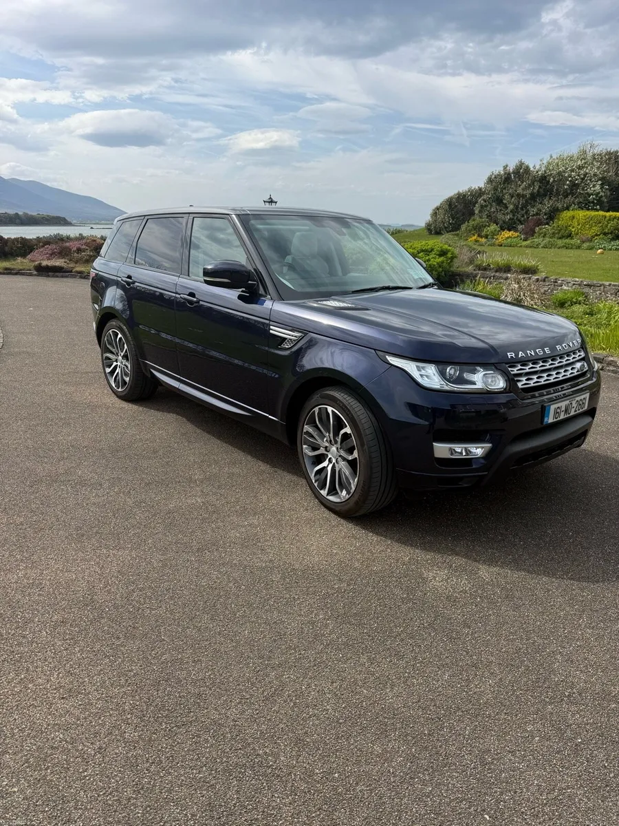 Range Rover Sport - Image 1