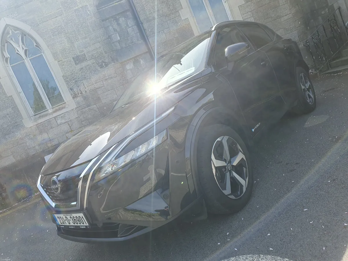 Nissan Qashqai 2023 e power Hybrid SV Premium - Image 3