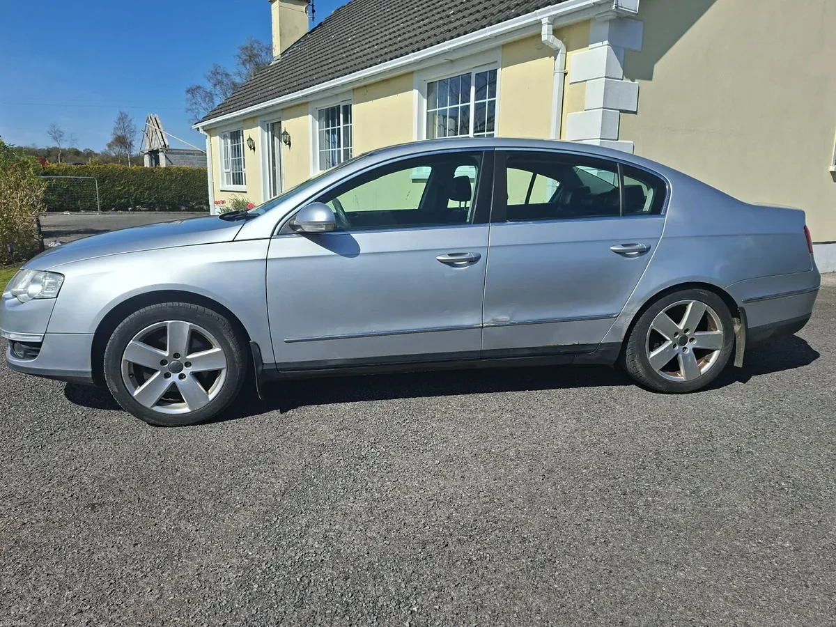 Volkswagen Passat 2009 CL Bluemotion 2.0TDI - Image 4