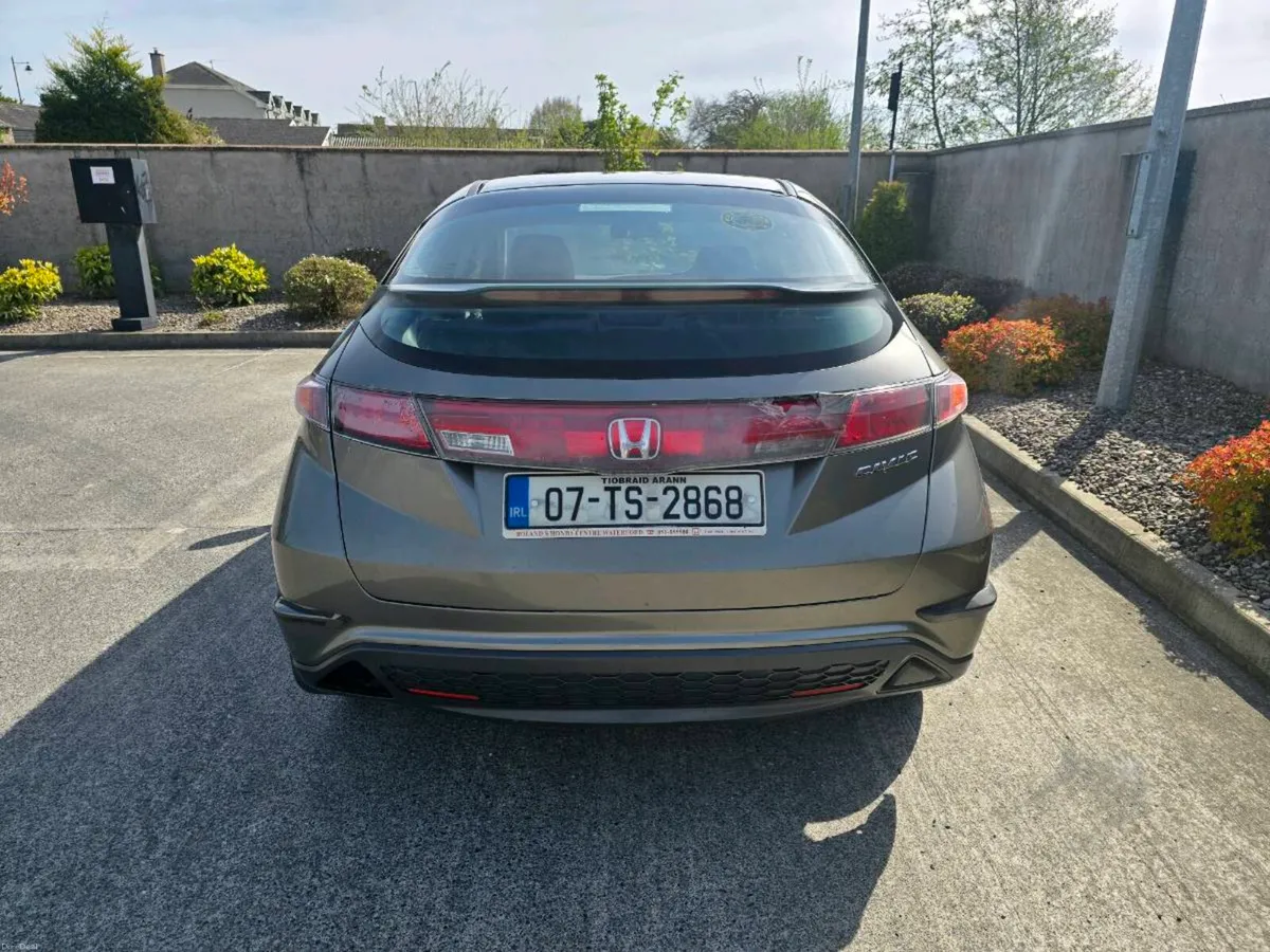 Honda Civic 1.3 Taxed & Tested - Image 4