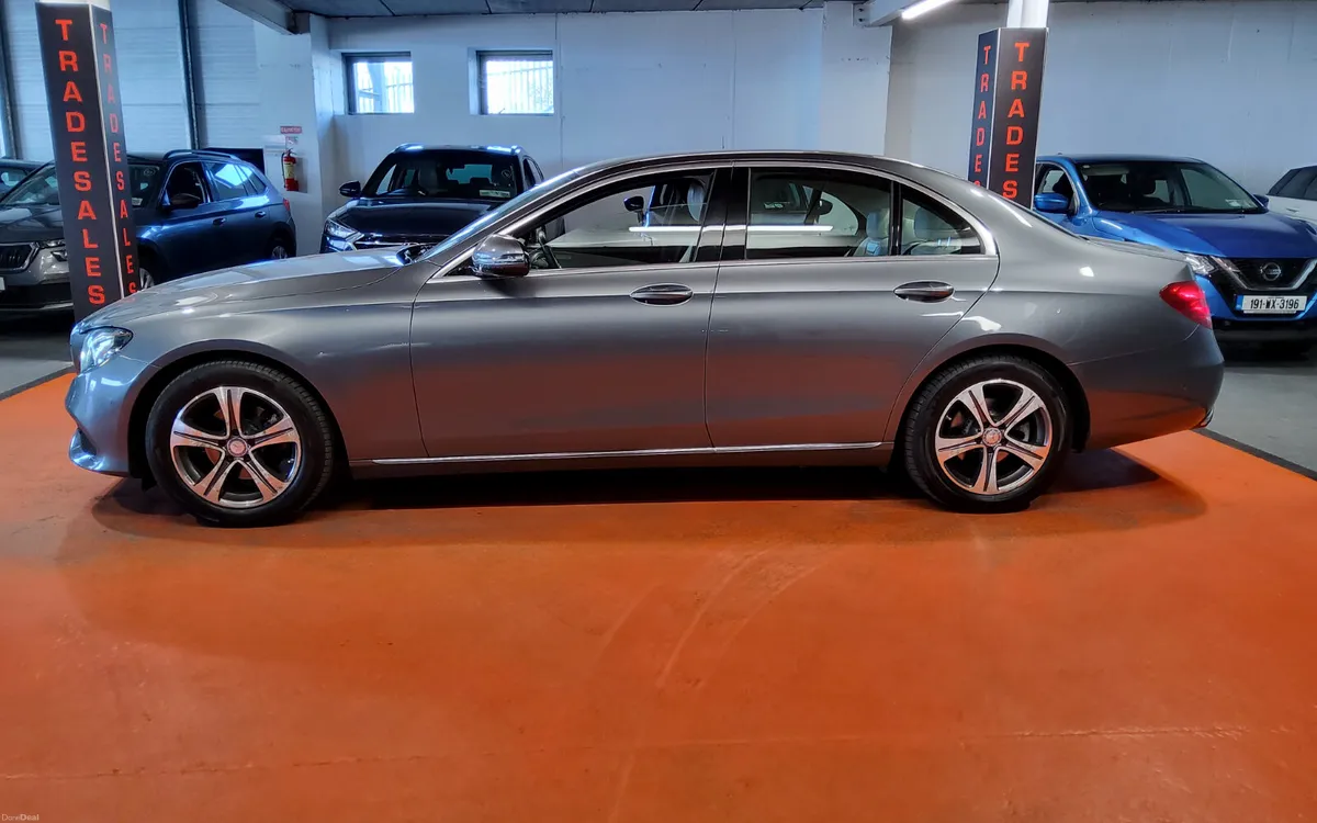 Mercedes-Benz E-Class 2016 - Image 4