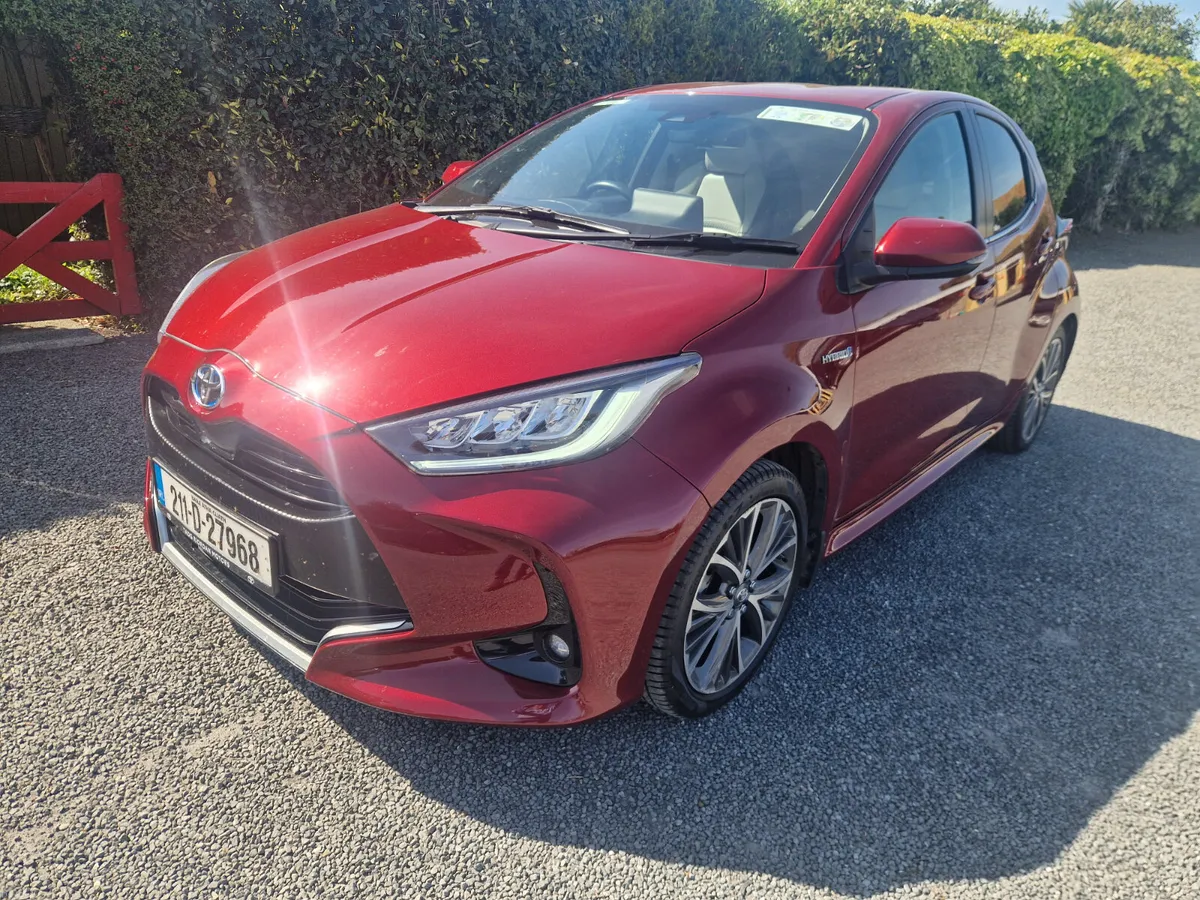 Toyota Yaris Hybrid PLATINUM 2021 - Image 3