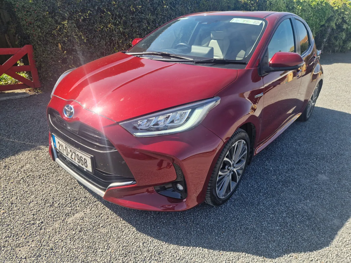 Toyota Yaris Hybrid PLATINUM 2021 - Image 1