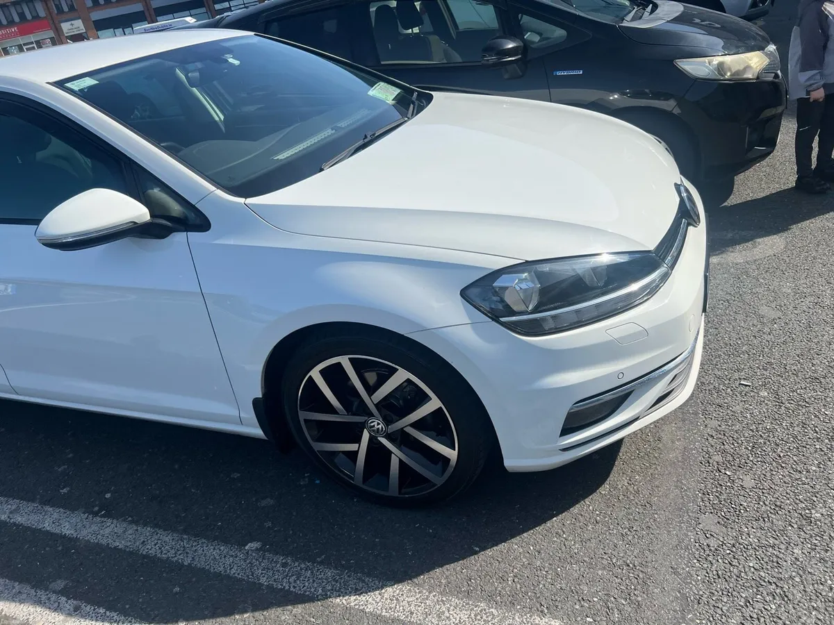 Wolkswagen Golf - Image 4