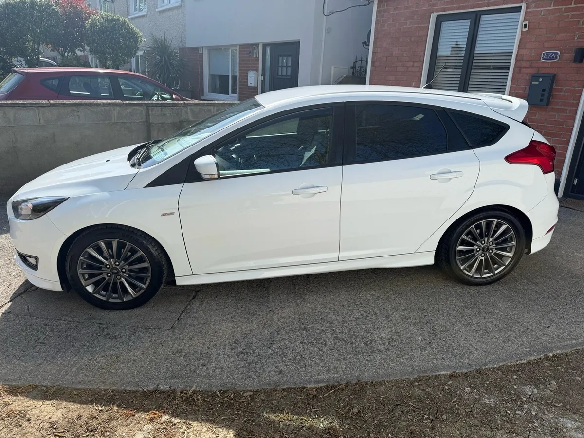 Ford Focus 2017 ST Line, 1 Owner, Low Mileage - Image 3