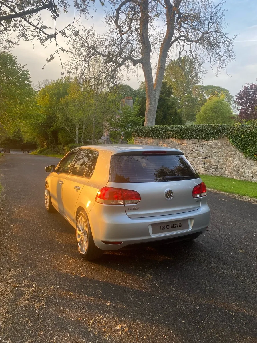 2012 Volkswagen Golf - Image 4