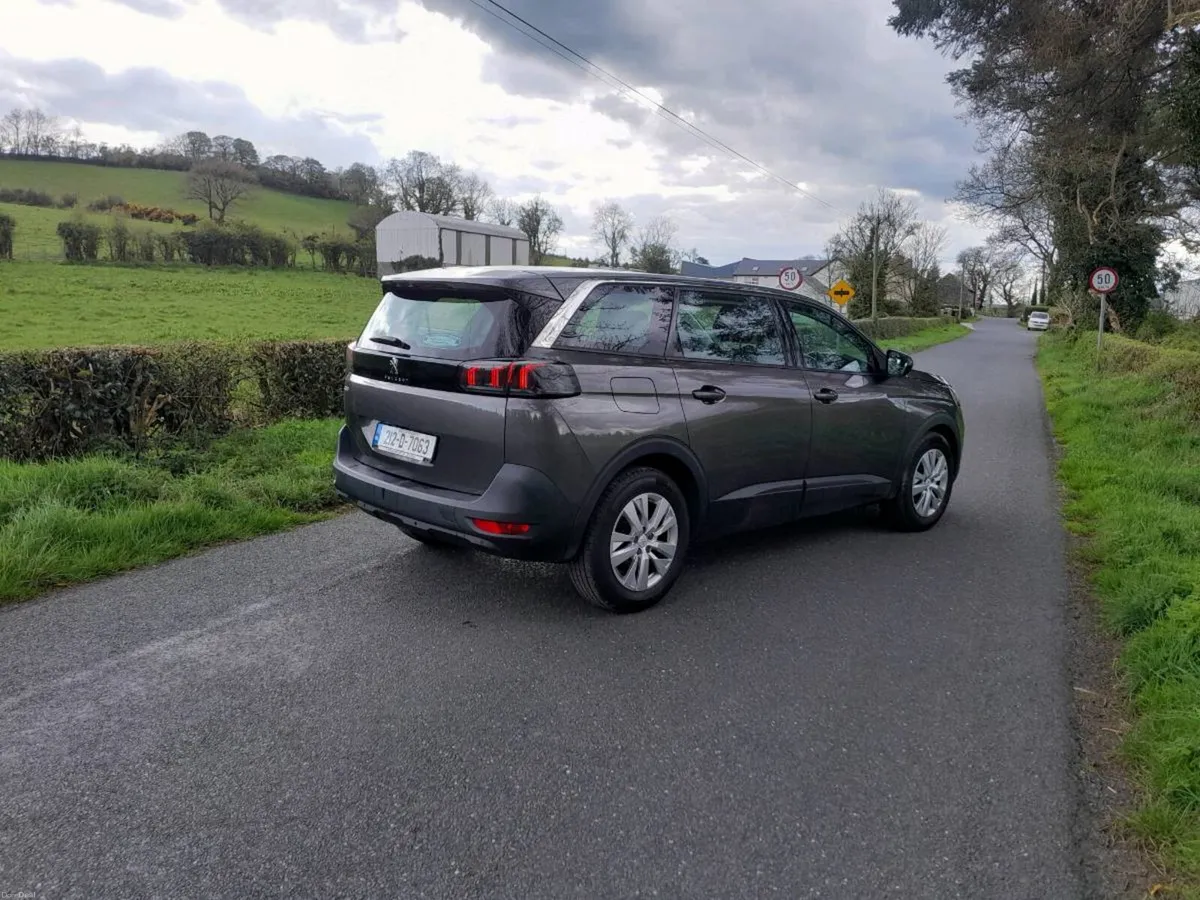 212 Peugeot 5008 active 1.5hdi - Image 3