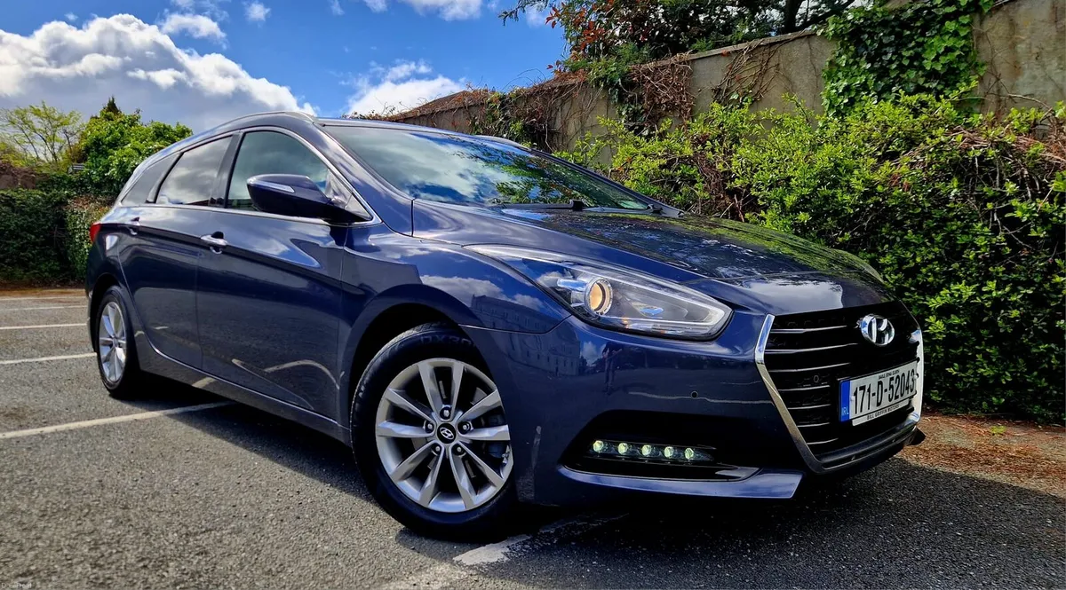 Hyundai i40 Estate.  NCT 05/27 - Image 3