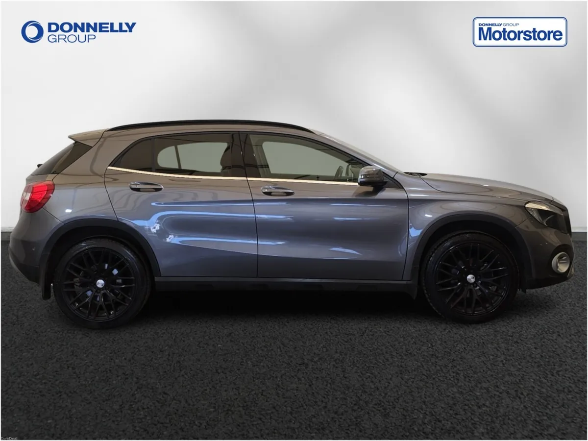 Mercedes-Benz GLA Class Gla Diesel Hatchback SE - Image 3