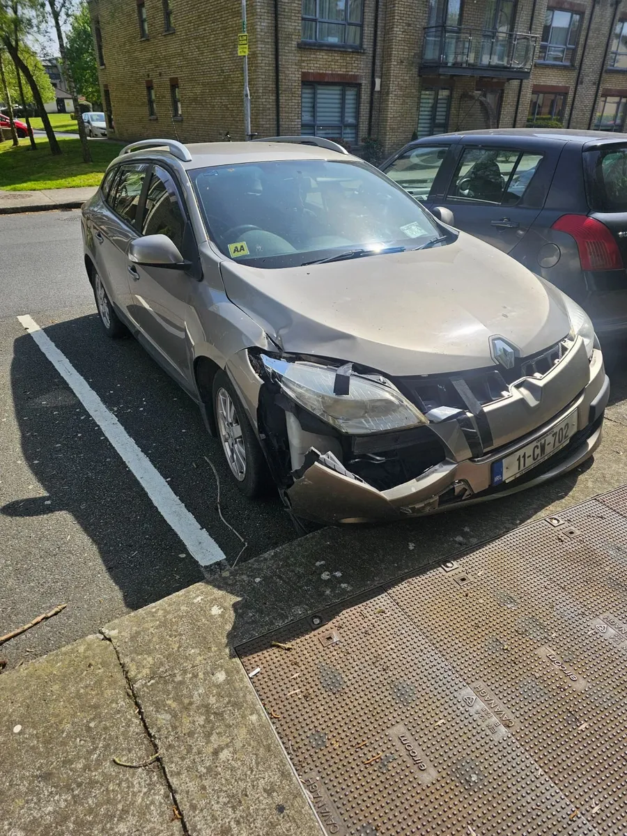 Renault Megane 2011 - Image 1