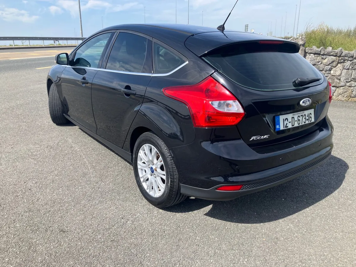 Ford Focus Petrol 1.6, Taxed and tested - Image 4