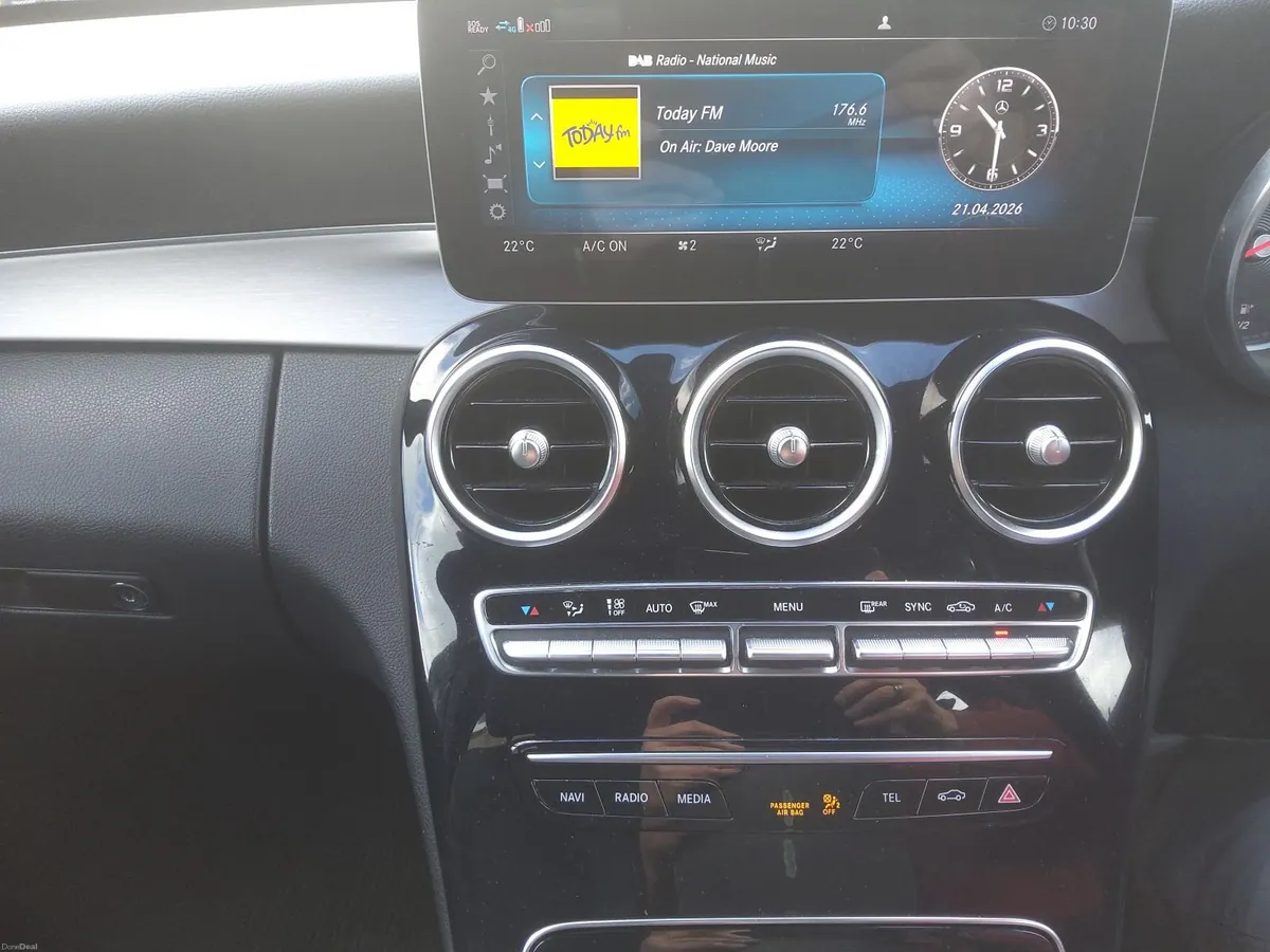 Mercedes-Benz C-Class AMG Premium 2019 - Image 2