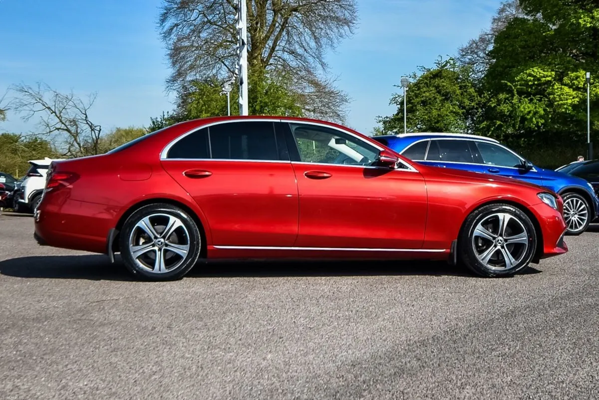 Mercedes-Benz E-Class E220d Avantgarde 194bhp Auto - Image 4