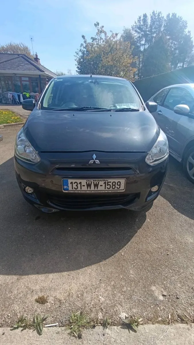 2013 Mitsubishi mirage - Image 1