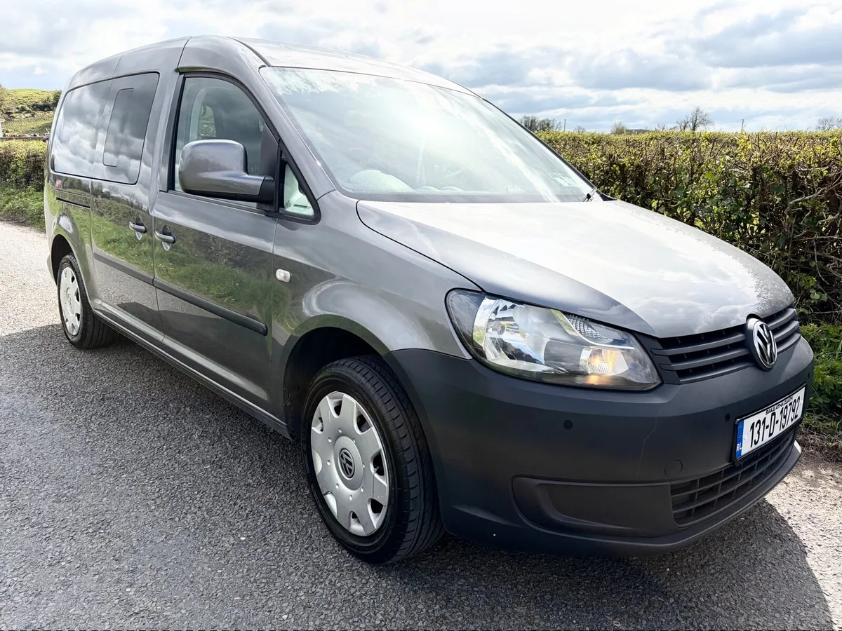 Volkswagen Caddy Maxi Life 7 Seater 2013 - Image 2