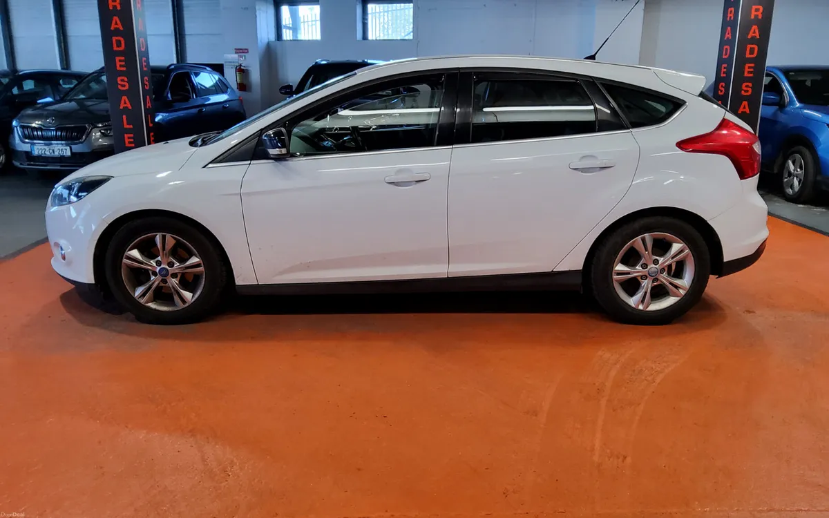 Ford Focus 2011 - Image 4