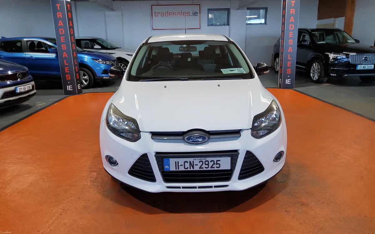 Ford Focus 2011 - Image 3