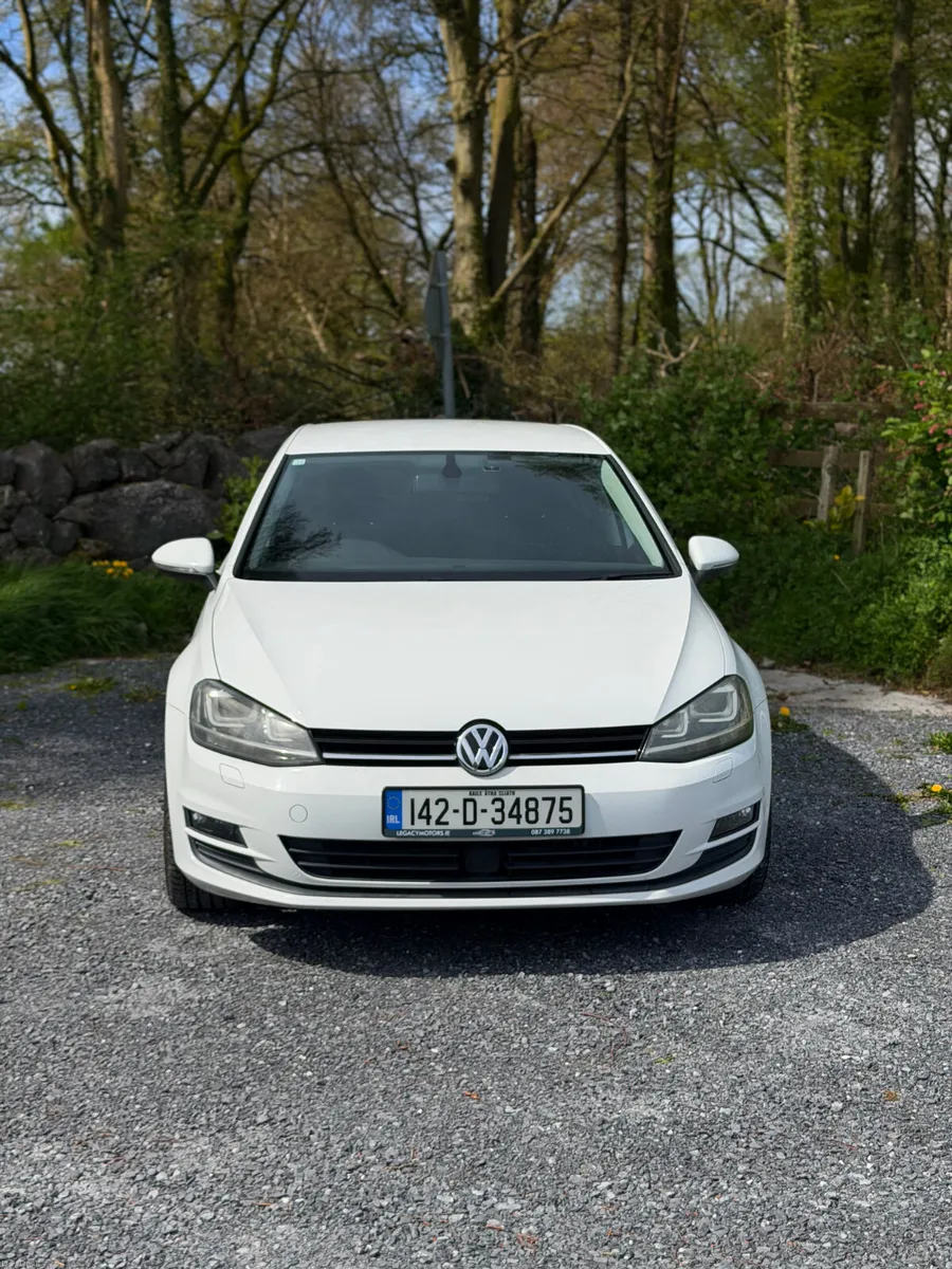 Volkswagen Golf 2014 AUTO| TSI - Image 2