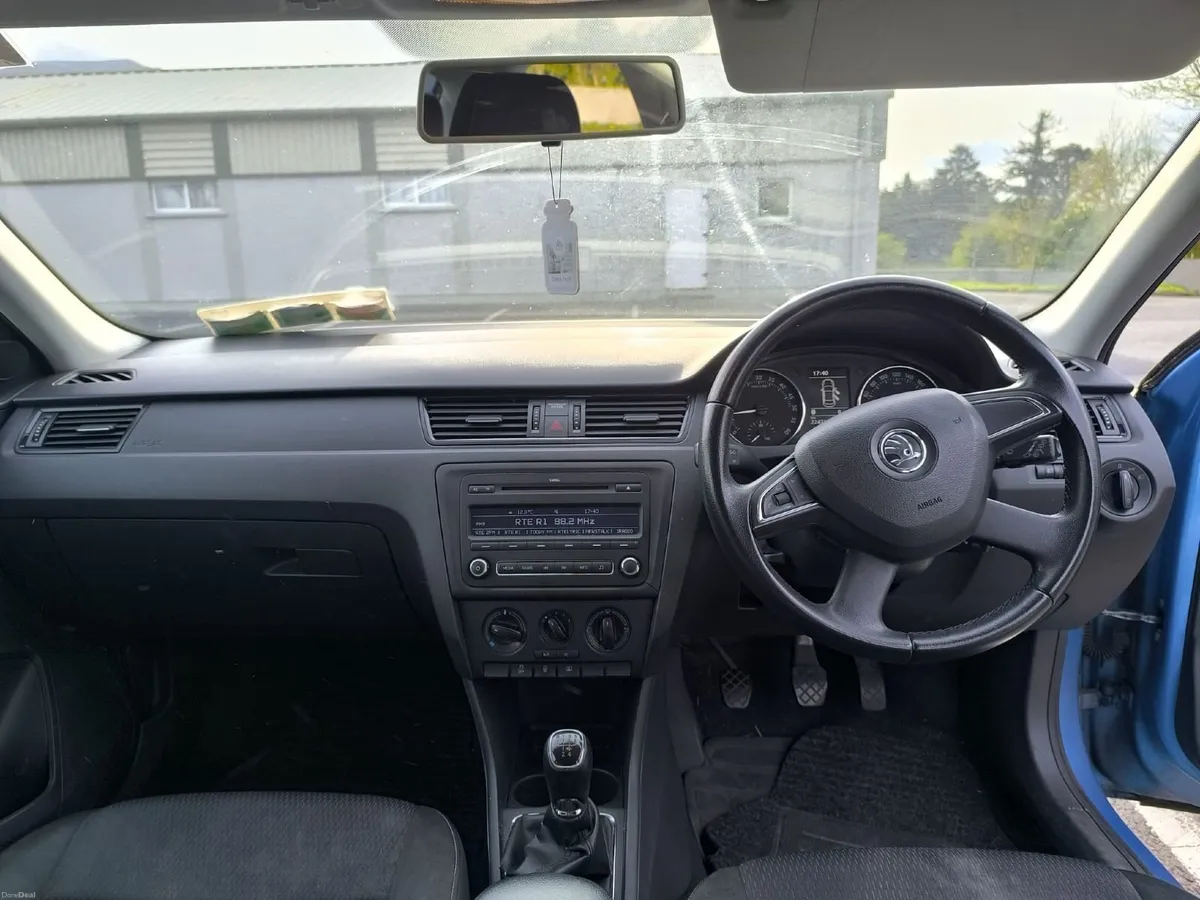 Skoda Rapid 2013 - Image 2