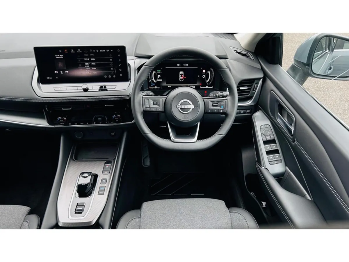 Nissan Qashqai SALE NOW ON SV Premium Hybrid - Image 3