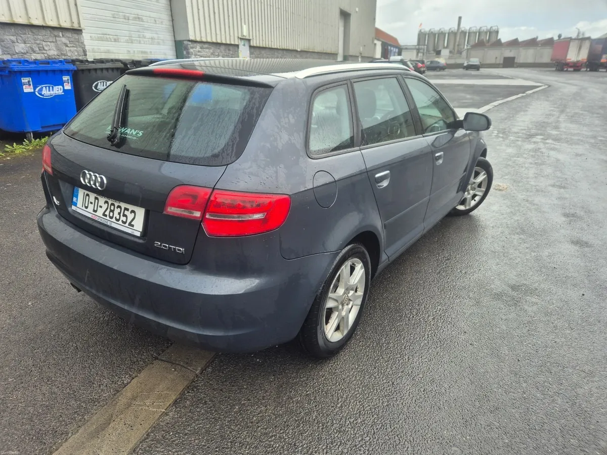 Audi A3 2010 - Image 2