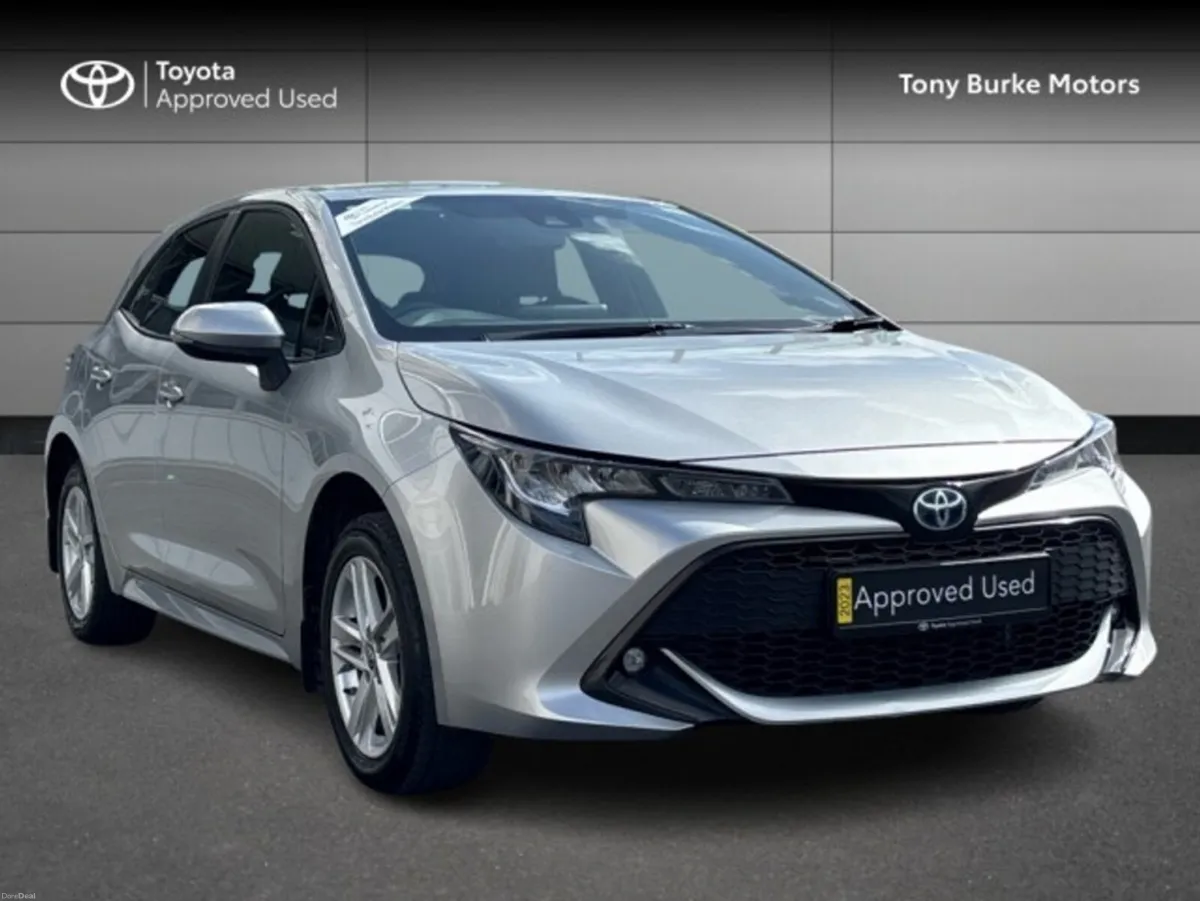 Toyota Corolla Hatchback 5dr Hybrid - Luna Edition - Image 1