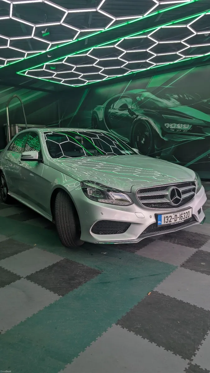 Mercedes-Benz E-Class 2013 - Image 2