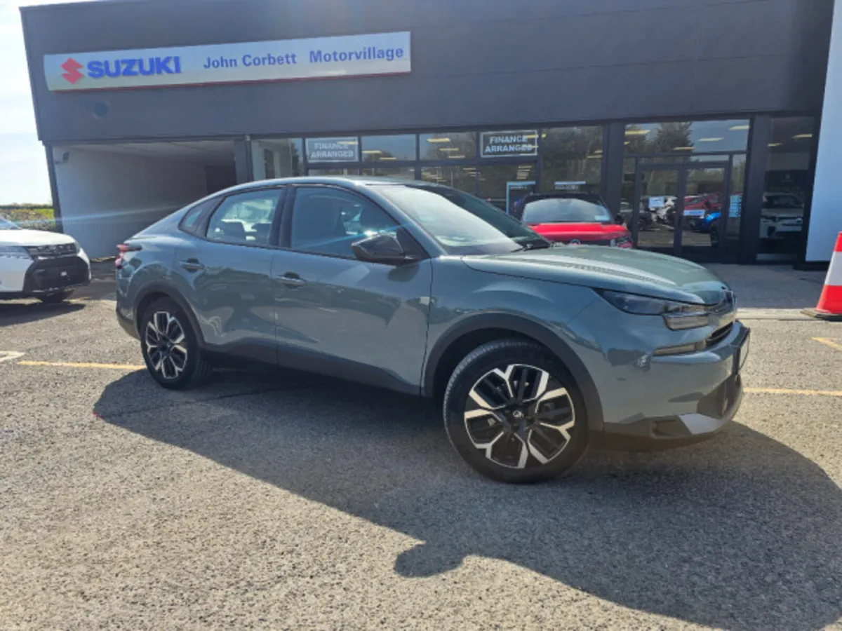 Citroen e-C4 X Plus 54kWh 156HP Auto - Image 1