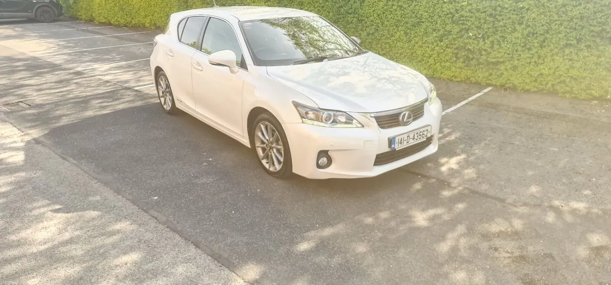 Lexus CT 2014 - Image 1