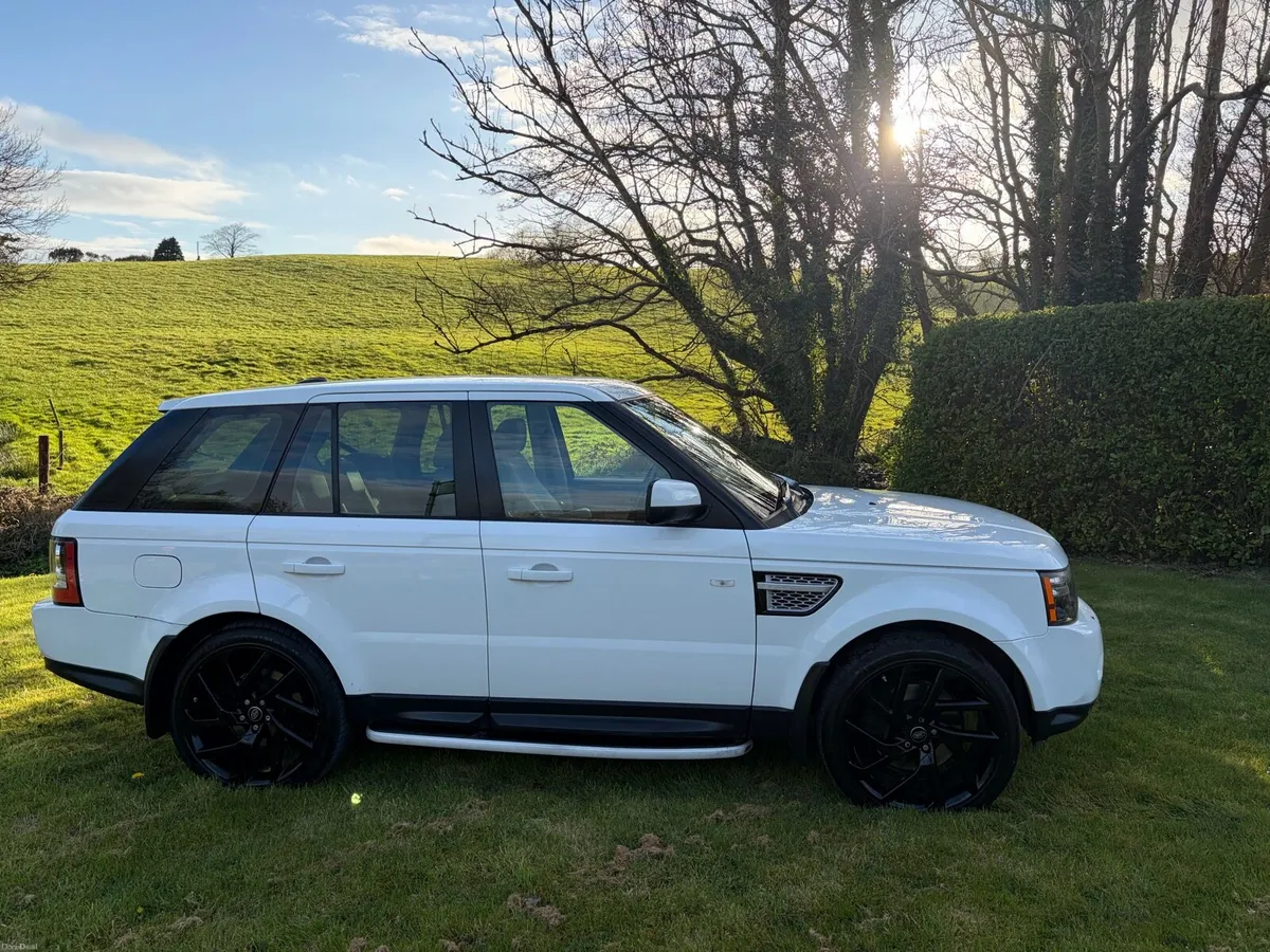 2013 Range Rover Sport 3.0 SDV6 HSE - Image 2