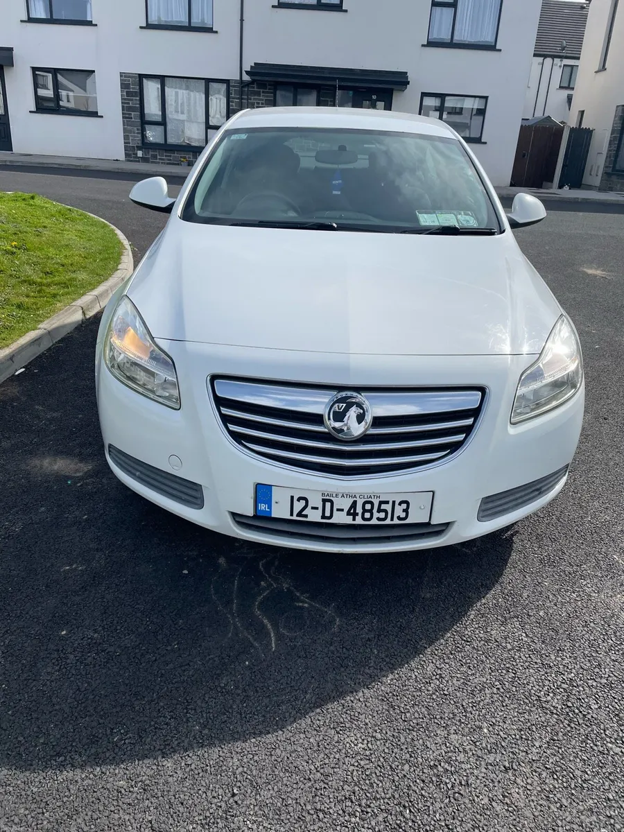 Vauxhall Insignia - Image 1