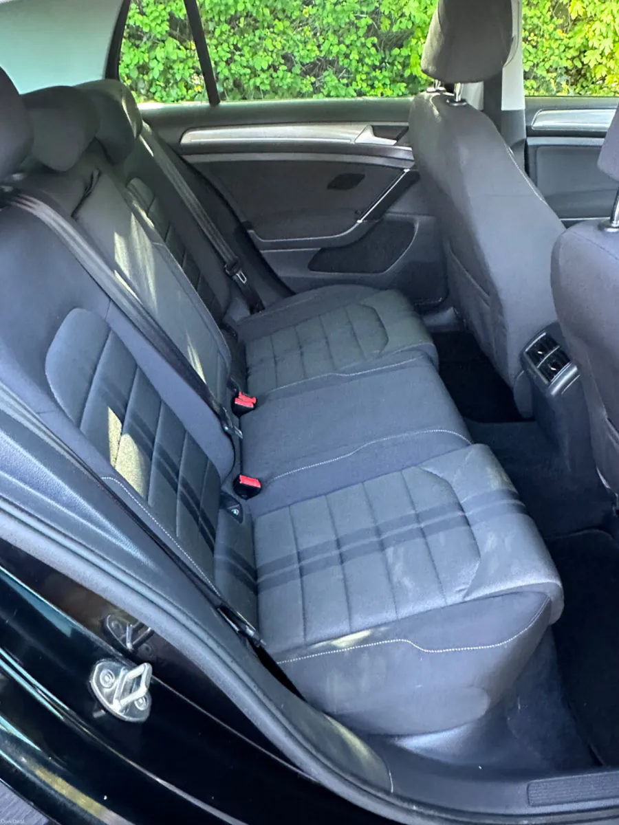 Volkswagen Golf 2016 - Image 2