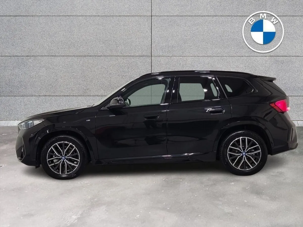 BMW iX1 eDrive20 M Sport - Image 4