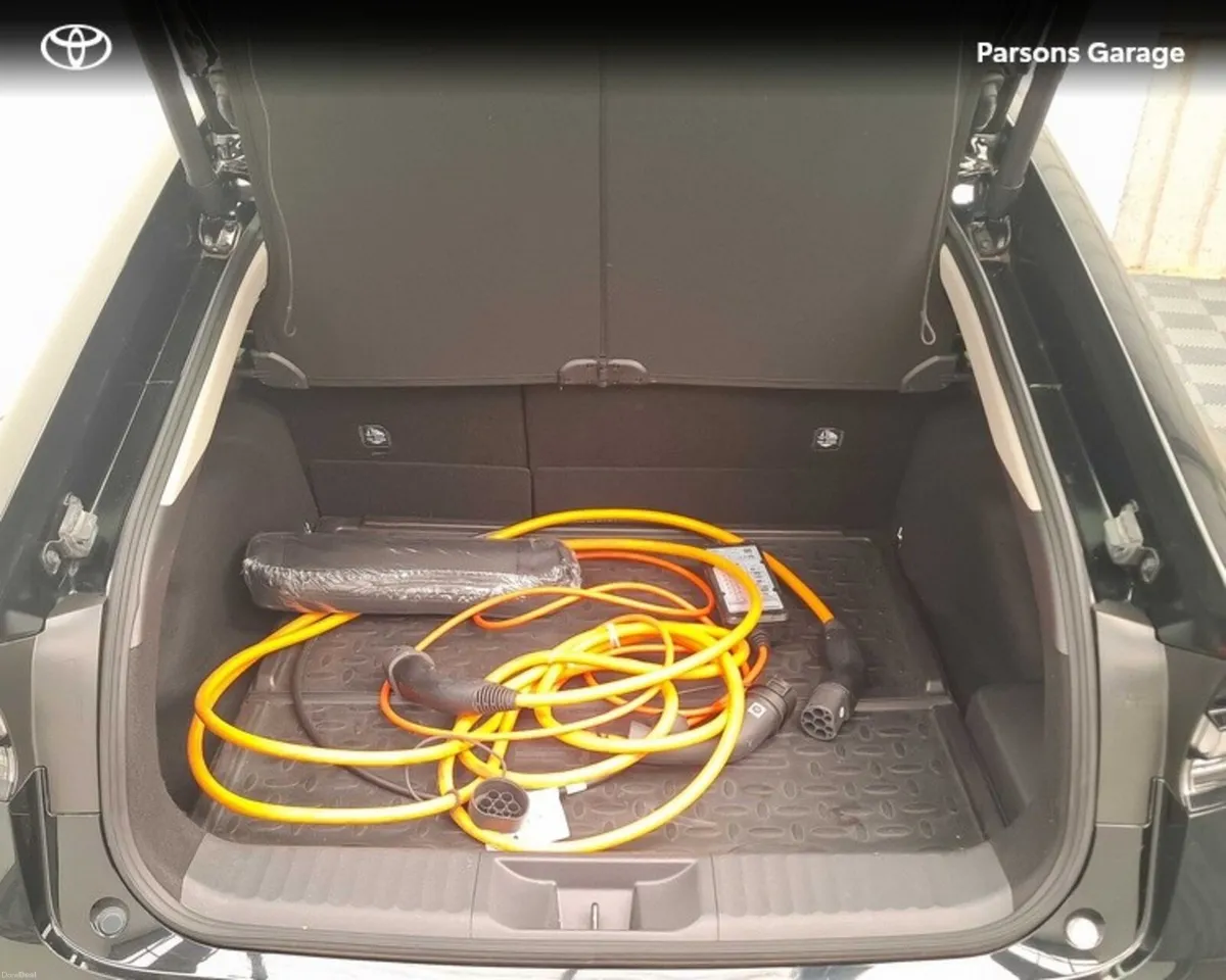 Toyota Prius - Image 5
