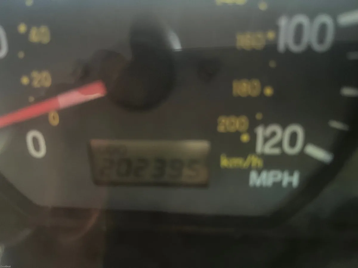 Mitsubishi Pajero 2001 - Image 3