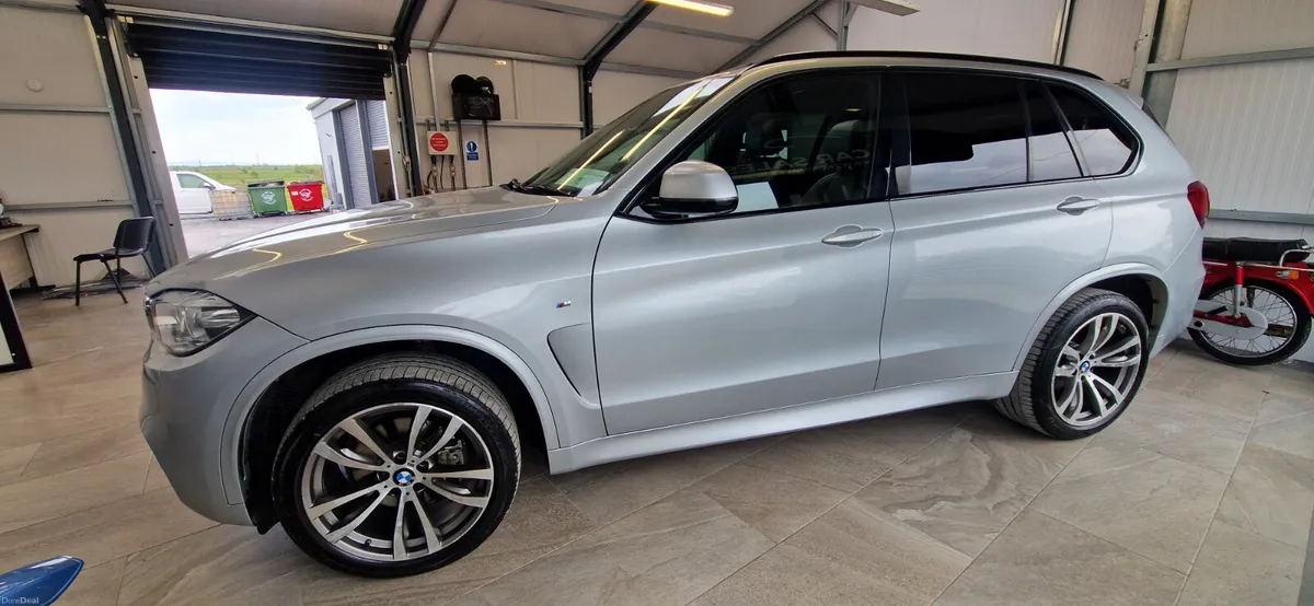18 BMW X5 M-SPORT 5 SEATER 2.0 DIESEL AUTOMATIC - Image 2