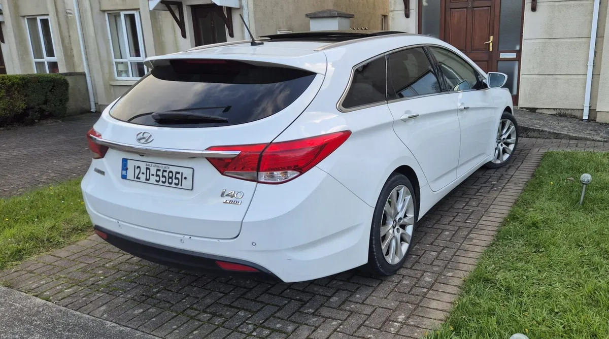 Hyundai i40 1.7 CRDI PREMIUM - Image 3