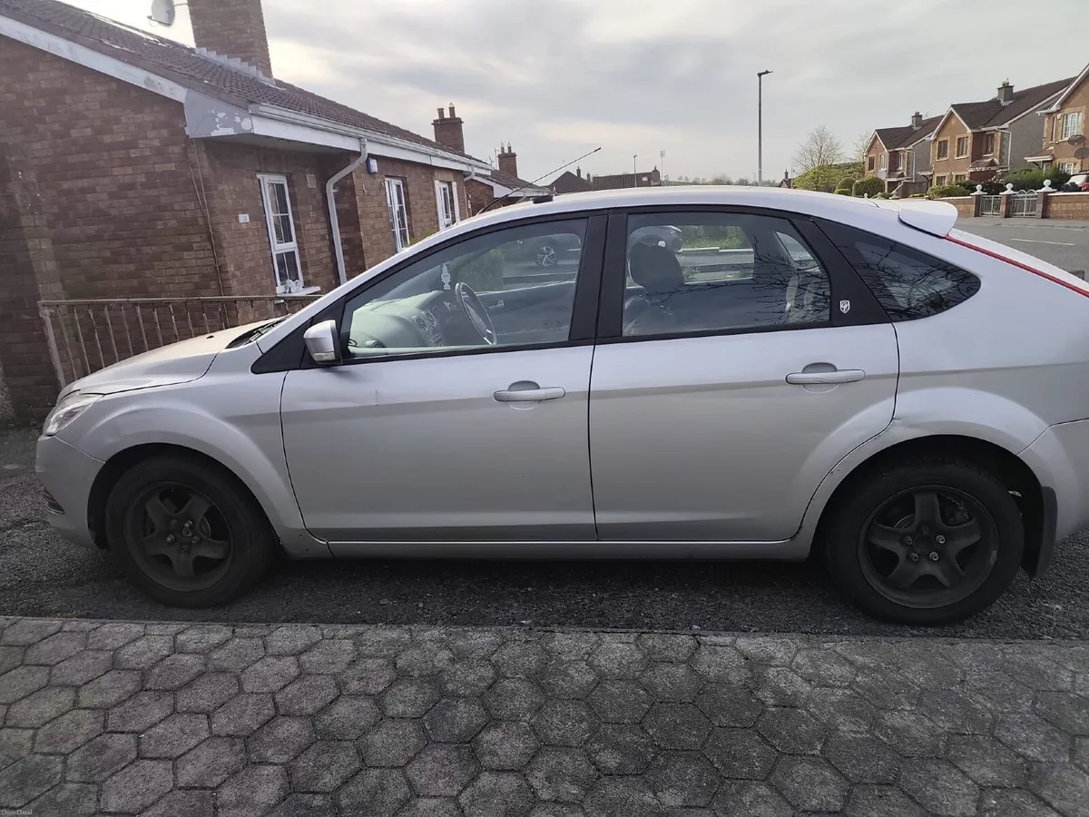 Ford Focus 2009 - Image 4