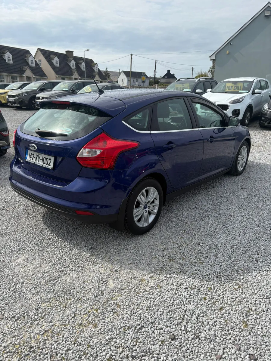 Ford Focus 2014  Tituamiun - Image 2