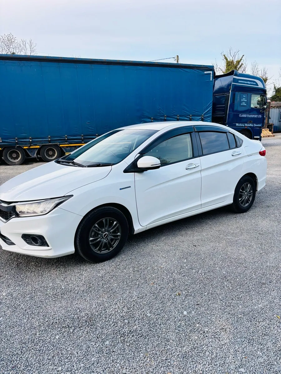 Honda Grace 2017 1.5 Hybrid (Read add plz) - Image 2