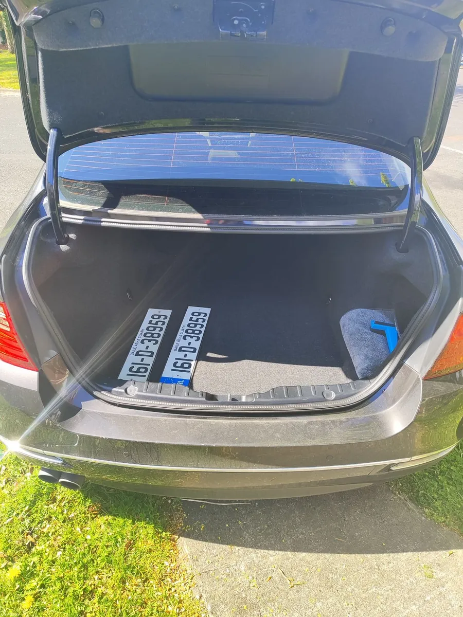 BMW 520d 2016 Auto SE Exec High Spec Immaculate FS - Image 2