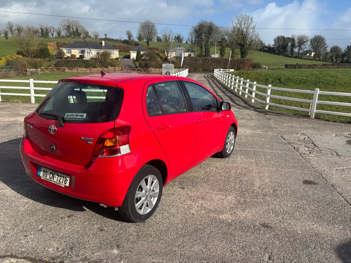 Toyota Yaris 2009 - Image 3