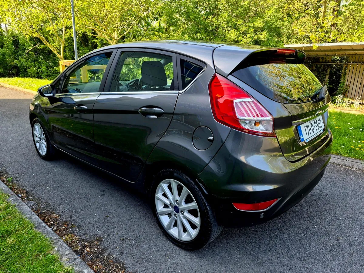 2017  FORD FIRSTA 1.25 TITANIUM LOW MILES - Image 2