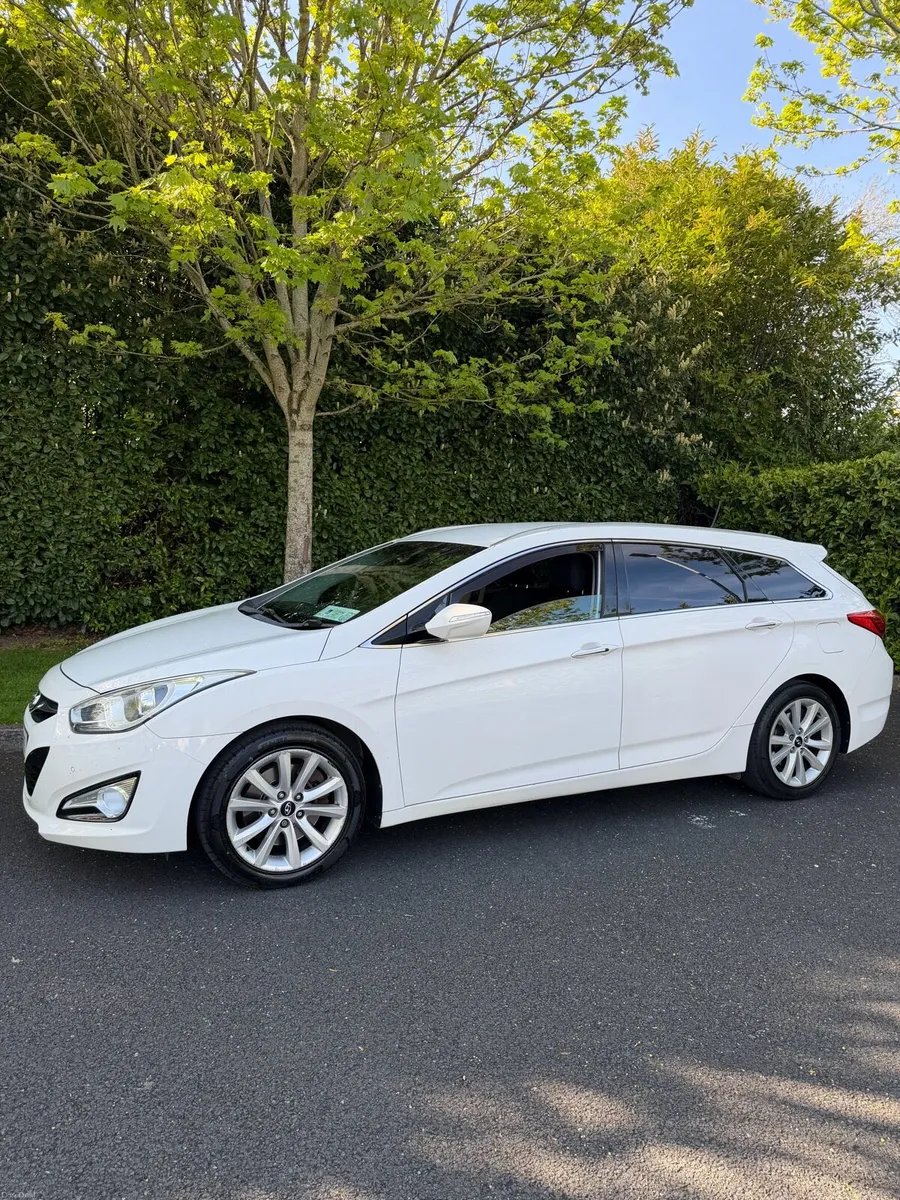 Hyundai I40 Automatic NCT 03/27, Tax 08/26 - Image 1